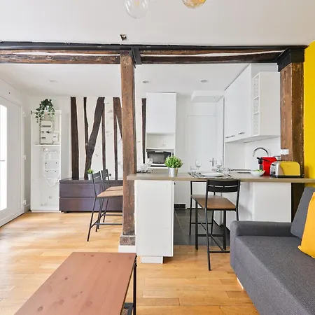 Superb Quartier Republique Free Netflix Apartment