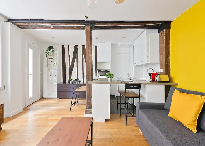 Superb Quartier Republique Free Netflix Apartment
